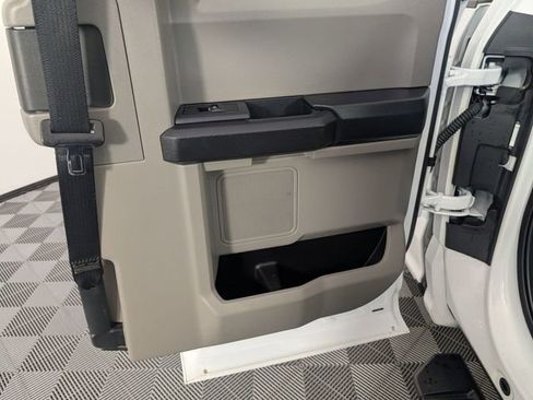 Used 2022 Ford F250 XL w/ Power Equipment Group image 30