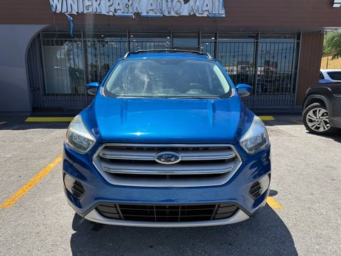 Used 2018 Ford Escape SE w/ SE Sync 3 Package image 2