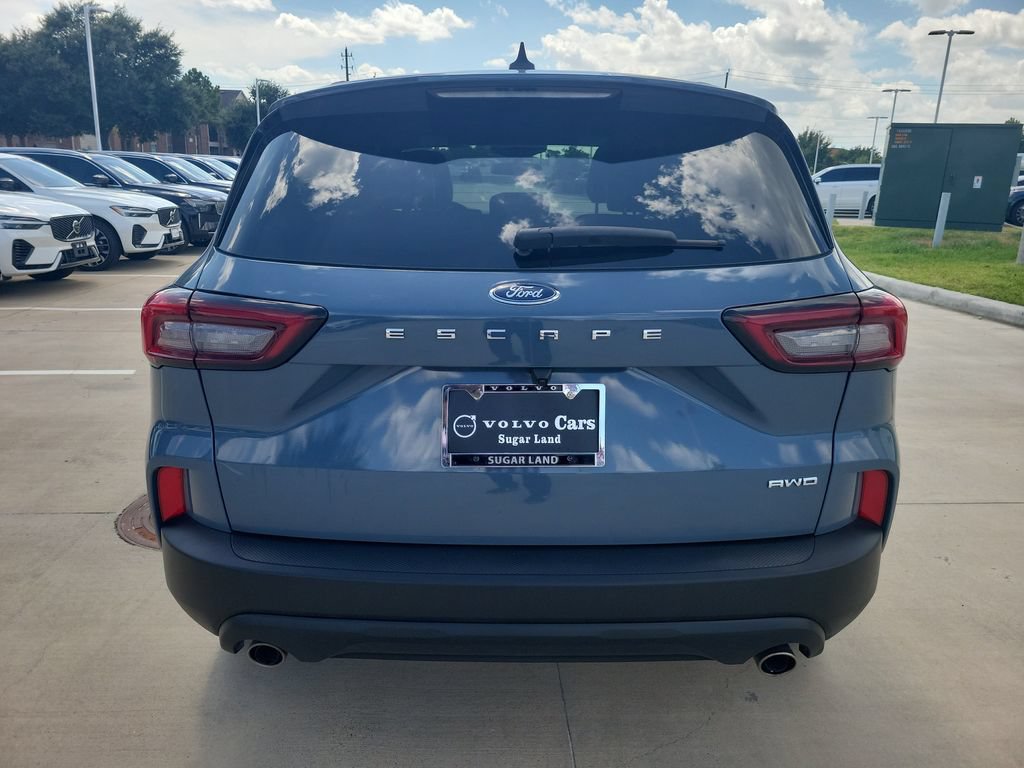 Used 2025 Ford Escape ST-Line Select AWD/4WD image 6