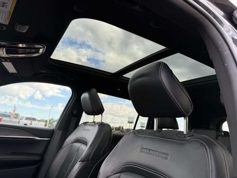 Used 2022 Jeep Grand Cherokee L Overland AWD/4WD image 13
