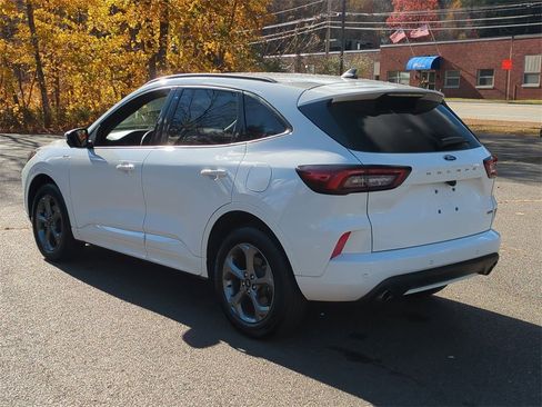 Used 2023 Ford Escape ST-Line Select w/ Tech Pack #2 image 6