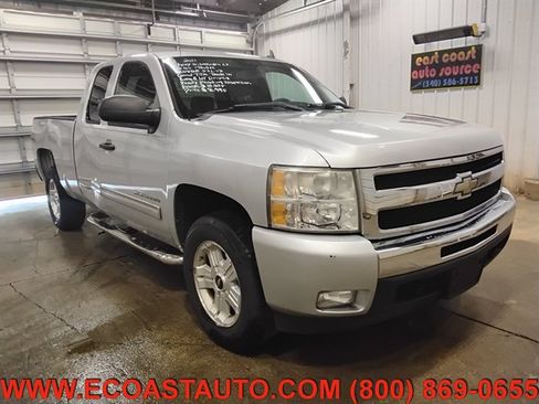 Used 2011 Chevrolet Silverado 1500 LT w/ All-Star Edition AWD/4WD image 1