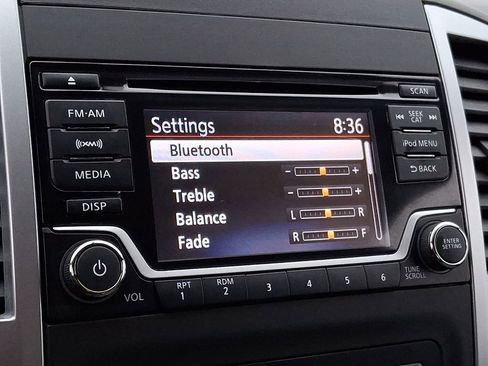 Used 2018 Nissan Frontier SV image 12