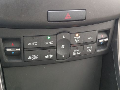 Used 2013 Acura TSX Sedan image 18