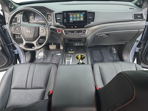 Used 2024 Honda Passport TrailSport image 9