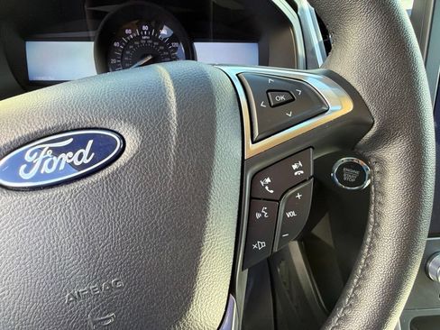 Used 2022 Ford Edge SEL AWD/4WD image 18