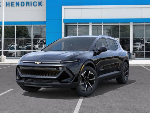 New 2026 Chevrolet Equinox EV LT image 8