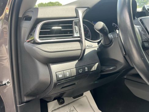 Used 2023 Toyota Camry SE FWD image 17