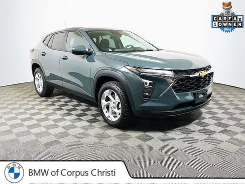Used 2025 Chevrolet Trax LS w/ LS Convenience Package FWD image 1