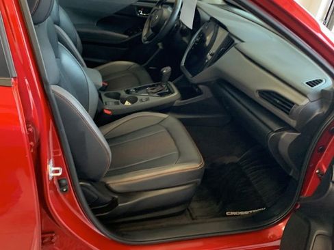 Certified 2024 Subaru Crosstrek 2.5i Limited w/ Crosstrek Mirror Package image 14