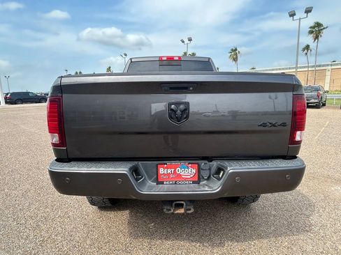 Used 2018 RAM 2500 Laramie w/ Sport Appearance Group AWD/4WD image 5