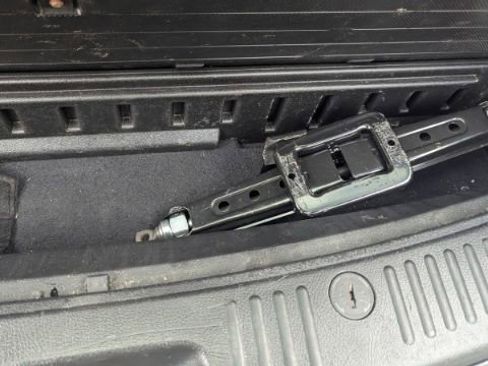 Used 2013 Kia Sorento LX image 17