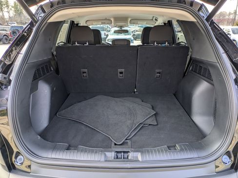 Certified 2025 Ford Escape Active image 34