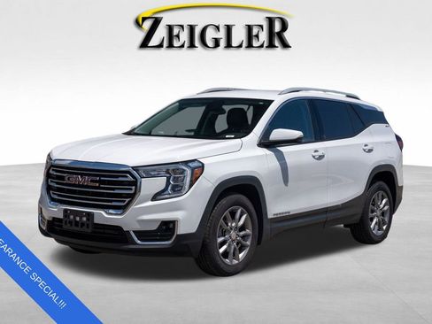 Used 2022 GMC Terrain SLT image 3