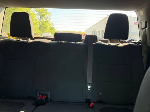 Used 2022 Chevrolet Silverado 2500 Custom w/ Custom Value Package AWD/4WD image 20