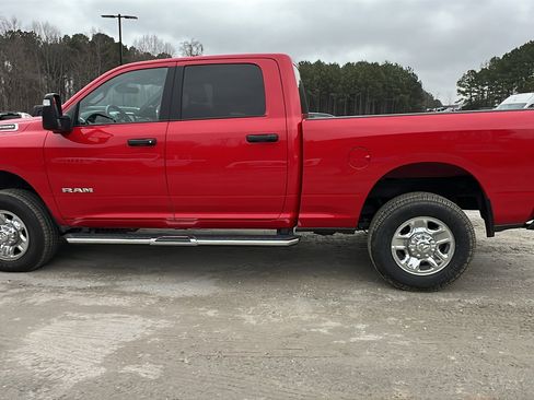 Used 2024 RAM 2500 Big Horn w/ Bed Utility Group image 11