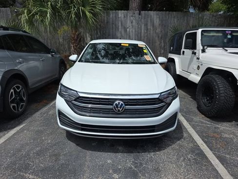 Used 2024 Volkswagen Jetta S FWD image 2