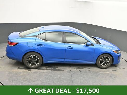 Used 2025 Nissan Sentra SV image 45