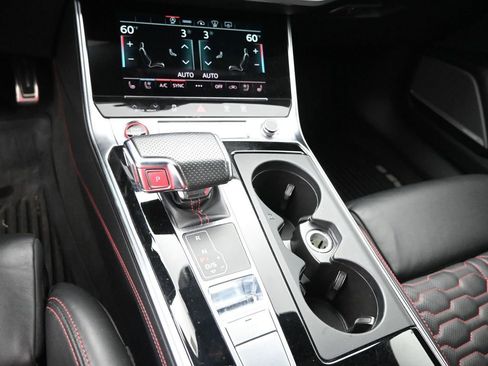Used 2022 Audi RS 6 w/ Carbon Optic Package image 25