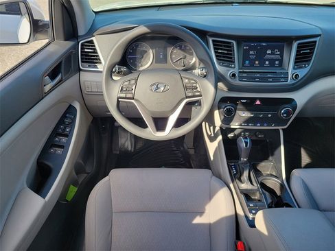 Used 2018 Hyundai Tucson SEL image 13