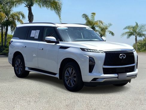 Certified 2026 INFINITI QX80 Pure w/ Cargo Package AWD/4WD image 6