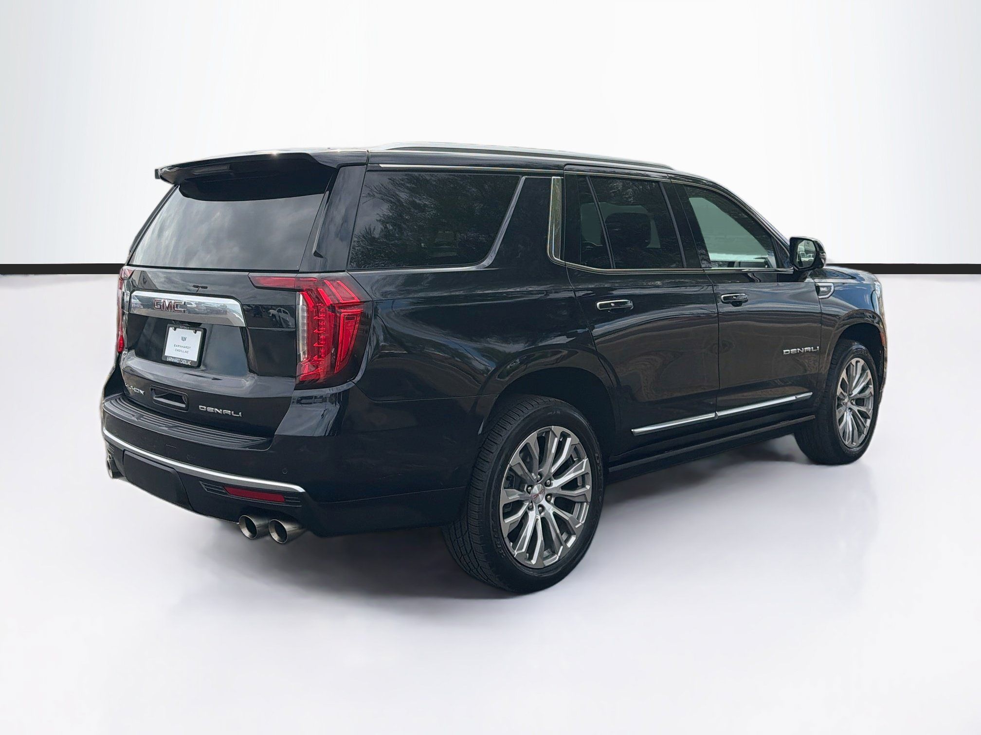 Used 2022 GMC Yukon Denali w/ Denali Premium Package RWD image 5
