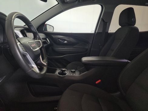 Used 2023 GMC Terrain SLE w/ Driver Convenience Package FWD image 17