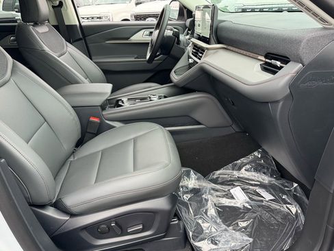 New 2026 Ford Explorer Active w/ Active Comfort Package image 15