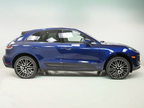 New 2026 Porsche Macan image 9