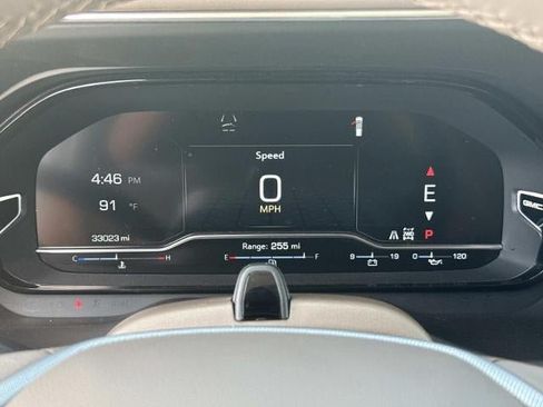 Used 2024 GMC Yukon XL Denali w/ Advanced Technology Package AWD/4WD image 31