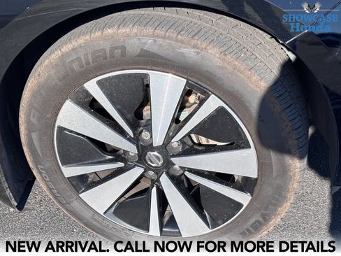 Used 2022 Nissan Altima 2.5 SV FWD image 7