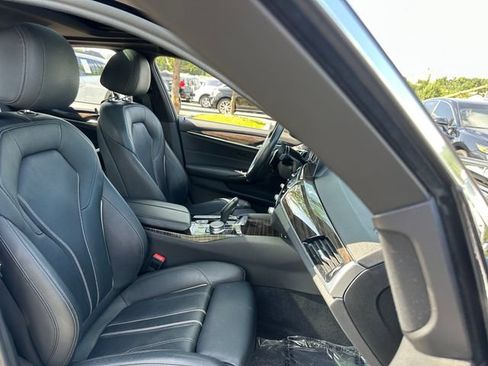 Used 2019 BMW 530e w/ Convenience Package RWD image 30