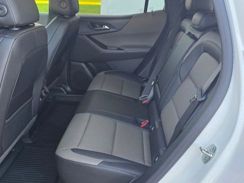 New 2026 Chevrolet Equinox LT w/ Convenience Package II image 12