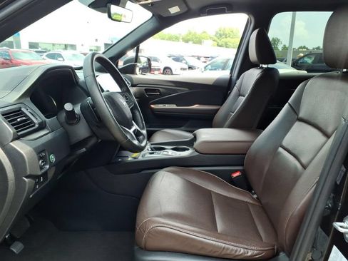 Used 2024 Honda Passport EX-L image 12