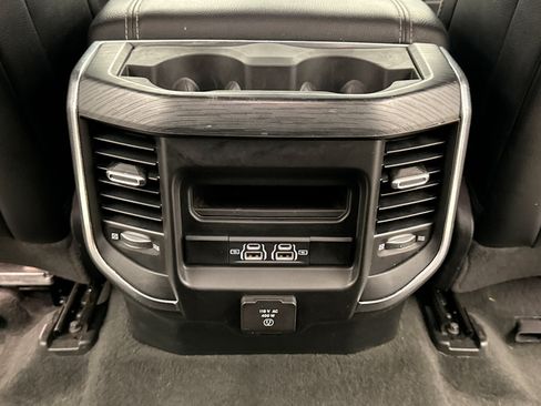 Used 2023 RAM 1500 Laramie AWD/4WD image 20