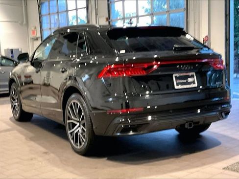 Used 2023 Audi Q8 Prestige w/ Prestige Package AWD/4WD image 4
