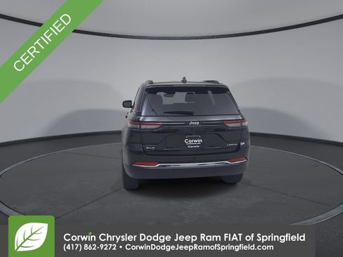 Certified 2023 Jeep Grand Cherokee Laredo AWD/4WD image 12