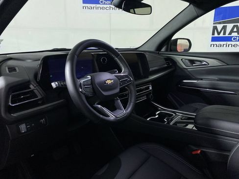 Used 2024 Chevrolet Traverse LT w/ Trailering Package FWD image 15