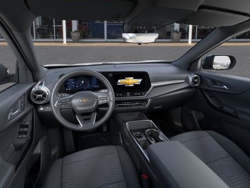 New 2026 Chevrolet Equinox LT w/ Safety and Technology Package FWD image 15
