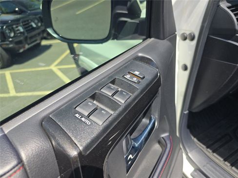 Used 2023 Toyota 4Runner TRD Off-Road Premium w/ Moonroof Package AWD/4WD image 19