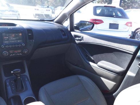 Used 2015 Kia Forte EX w/ EX Premium Package image 10