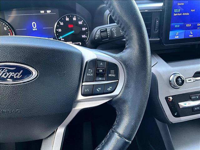 Used 2023 Ford Explorer XLT w/ Equipment Group 202A RWD image 19