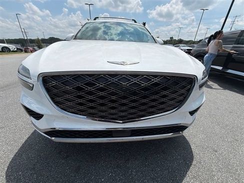 Used 2026 Genesis GV70 2.5T Advanced AWD/4WD image 2
