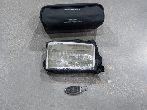 Used 2021 McLaren GT image 27