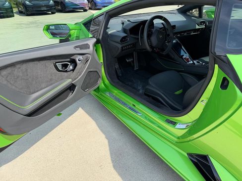 Used 2023 Lamborghini Huracan Tecnica image 25