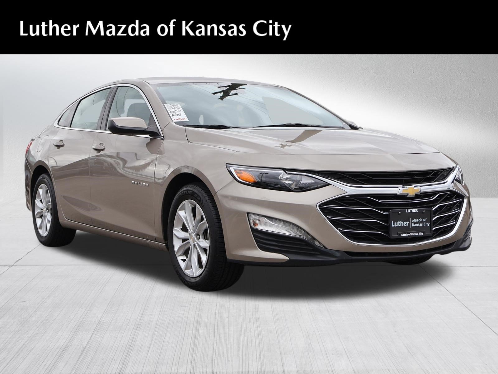 Used 2025 Chevrolet Malibu LT FWD image 1