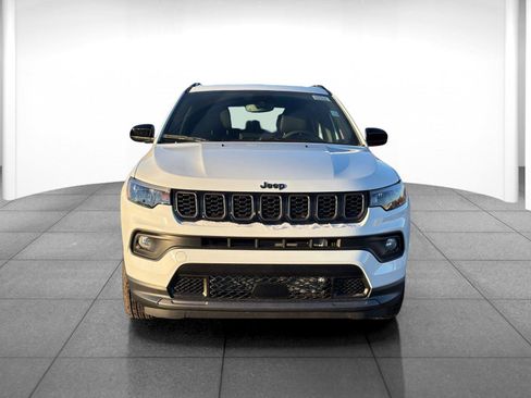 New 2026 Jeep Compass Latitude image 2