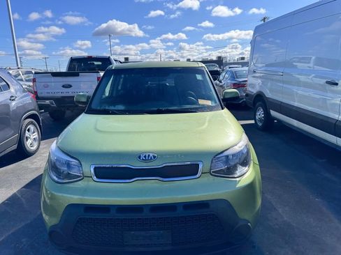 Used 2015 Kia Soul image 2
