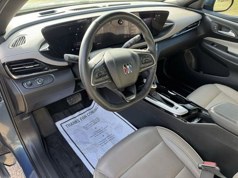 Used 2024 Buick Envista Avenir image 12