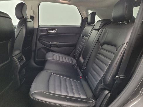 Used 2017 Ford Edge SEL w/ Equipment Group 201A AWD/4WD image 18